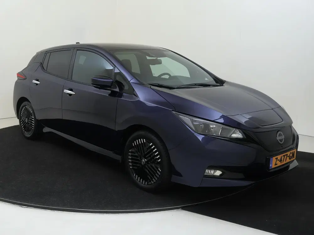 Nissan Leaf N-Connecta 39 kWh uit 2024, foto 2