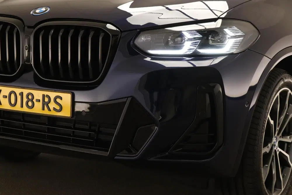 BMW X3 xDrive30e M-Sport High Executive uit 2021, foto 17
