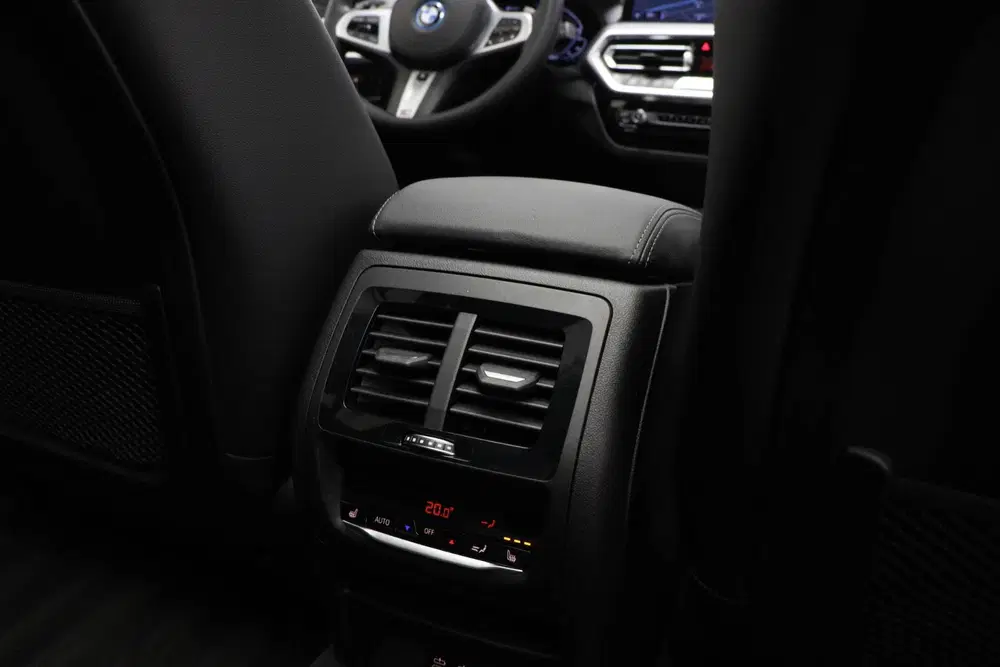 BMW X3 xDrive30e M-Sport High Executive uit 2021, foto 3