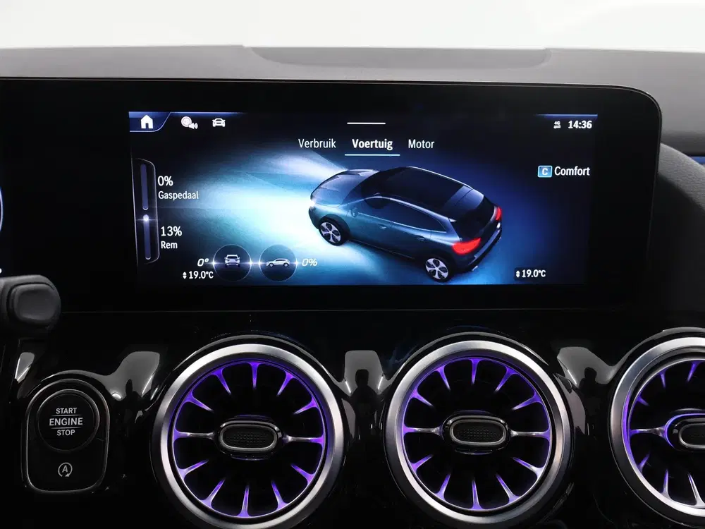 Mercedes-Benz GLA 180 Star Edition Luxury Line uit 2024, foto 19