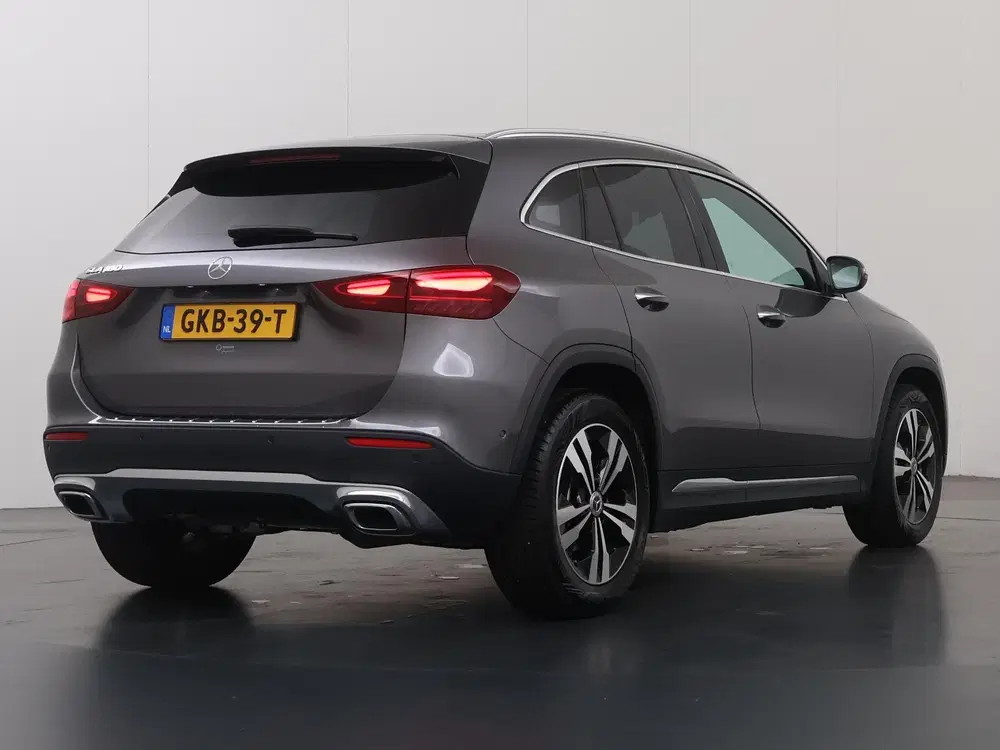 Mercedes-Benz GLA 180 Star Edition Luxury Line uit 2024, foto 2