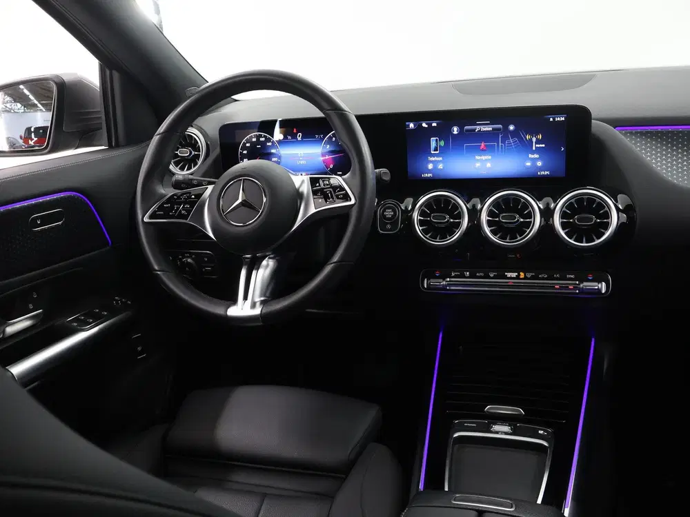 Mercedes-Benz GLA 180 Star Edition Luxury Line uit 2024, foto 9