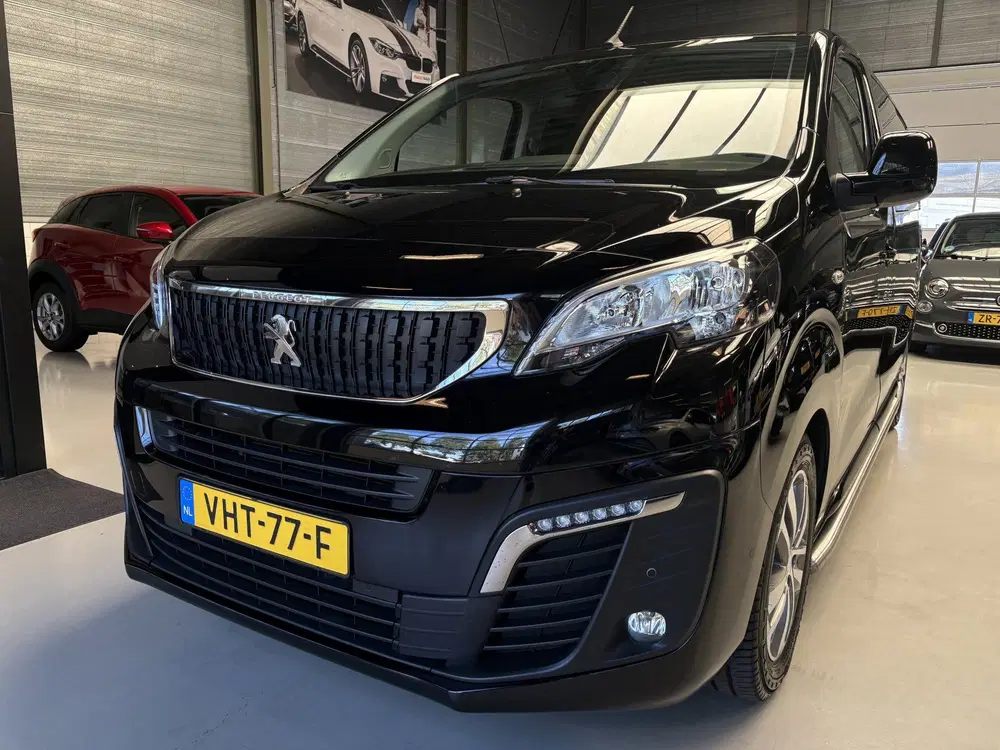 Peugeot Expert 2.0 BlueHDI 180 Long Asphalt DC Adapt. Cru uit 2020, foto 2