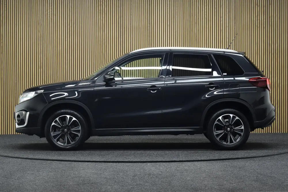 Suzuki Vitara 1.4 Boosterjet Style Smart Hybrid uit 2023, foto 2