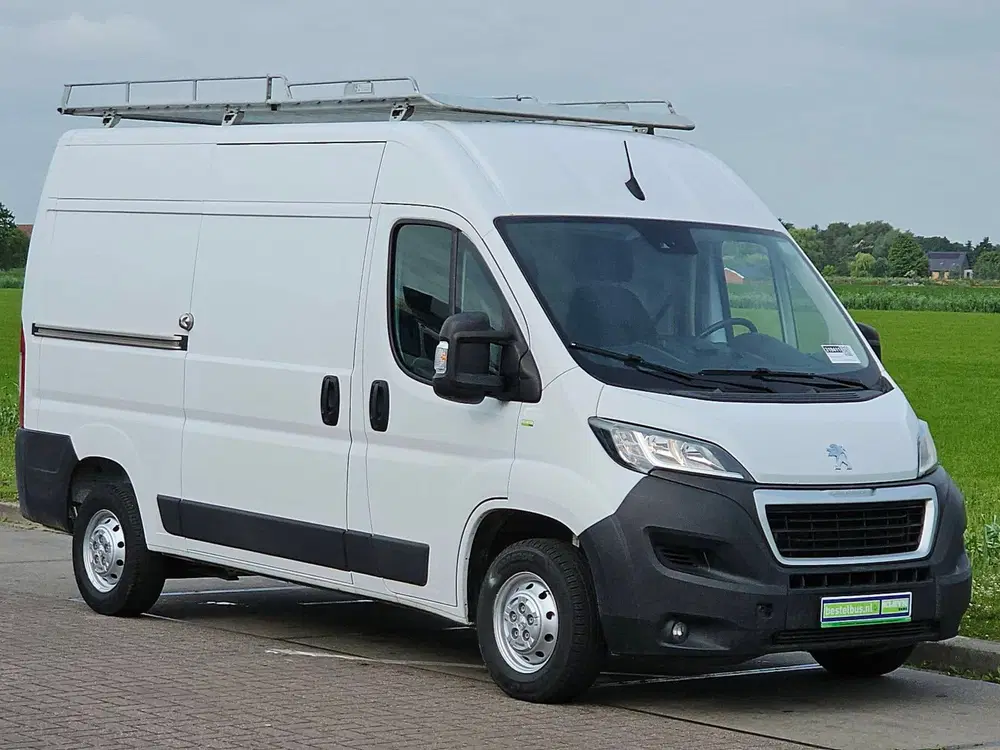 Peugeot Boxer 2.2 l2h2 imperiaal navi uit 2021, foto 5