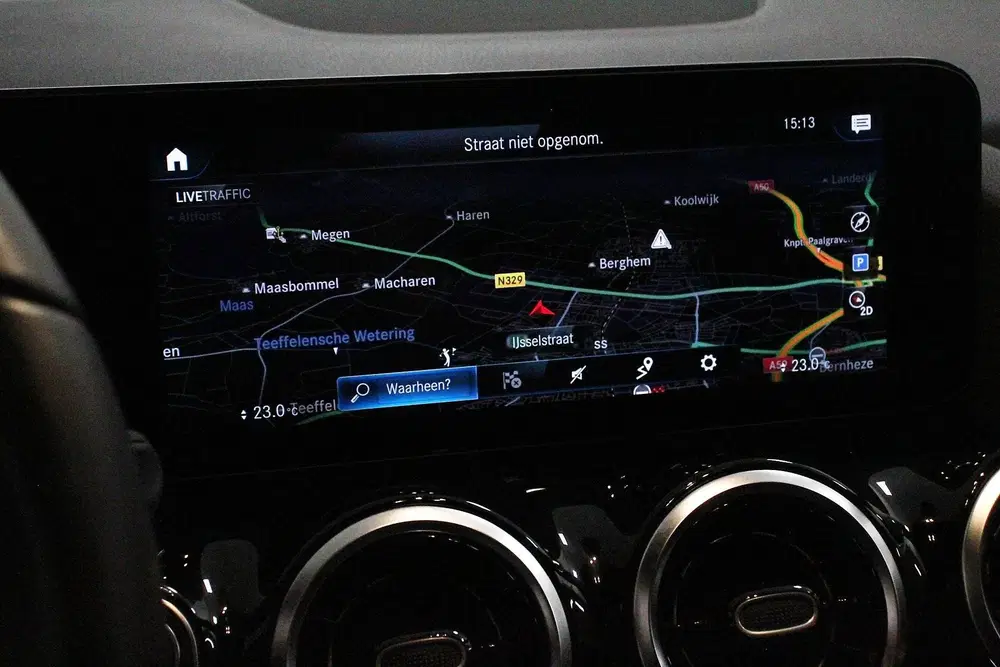 Mercedes-Benz GLA 200 163pk Automaat Progressive Navi uit 2021, foto 13