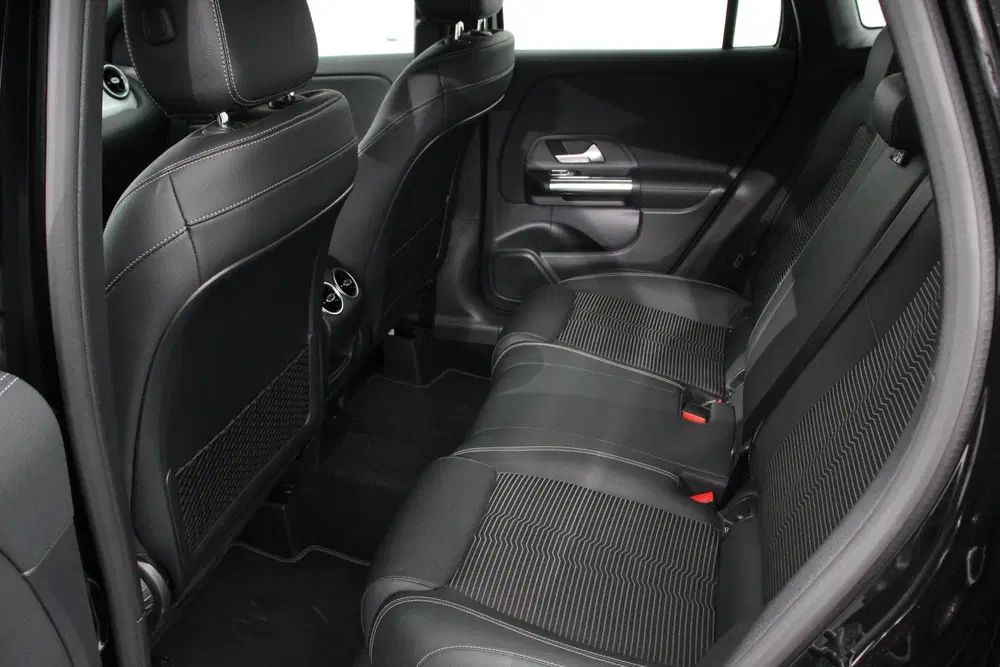 Mercedes-Benz GLA 200 163pk Automaat Progressive Navi uit 2021, foto 8
