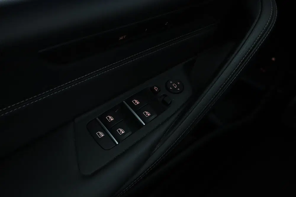 BMW 5-serie 5 Serie 545e xDrive High Executive Edition uit 2021, foto 13