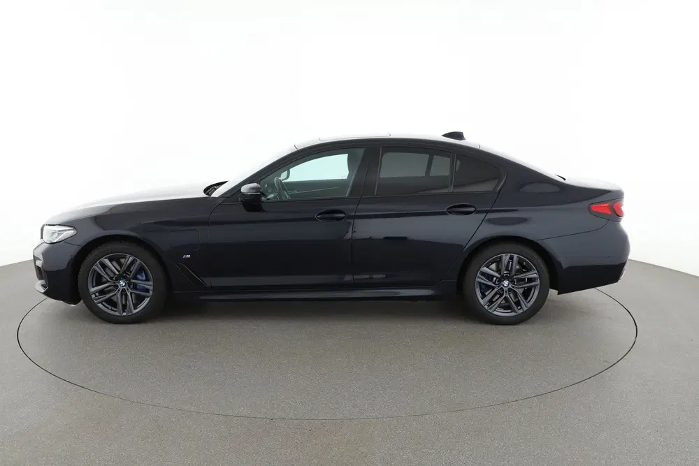 BMW 5-serie 5 Serie 545e xDrive High Executive Edition uit 2021, foto 3
