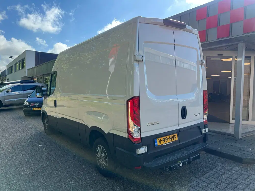 Iveco Daily Daily L2H2 3.0L 210PK Automaat uit 2024, foto 3