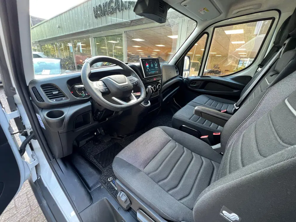 Iveco Daily Daily L2H2 3.0L 210PK Automaat uit 2024, foto 9