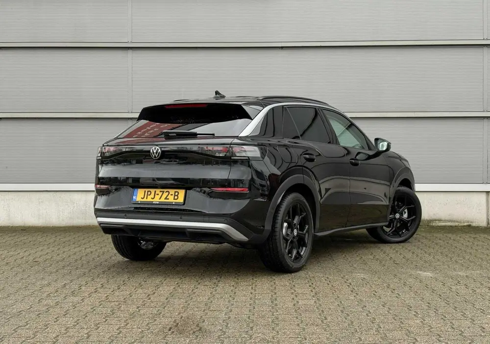 Volkswagen T-Roc 1.5 eTSI 115pk DSG Life First Edition | App uit 2025, foto 2