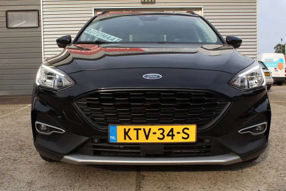 Ford Focus 1.0 EcoBoost Titanium X Business 5-deurs A uit 2020, foto 2