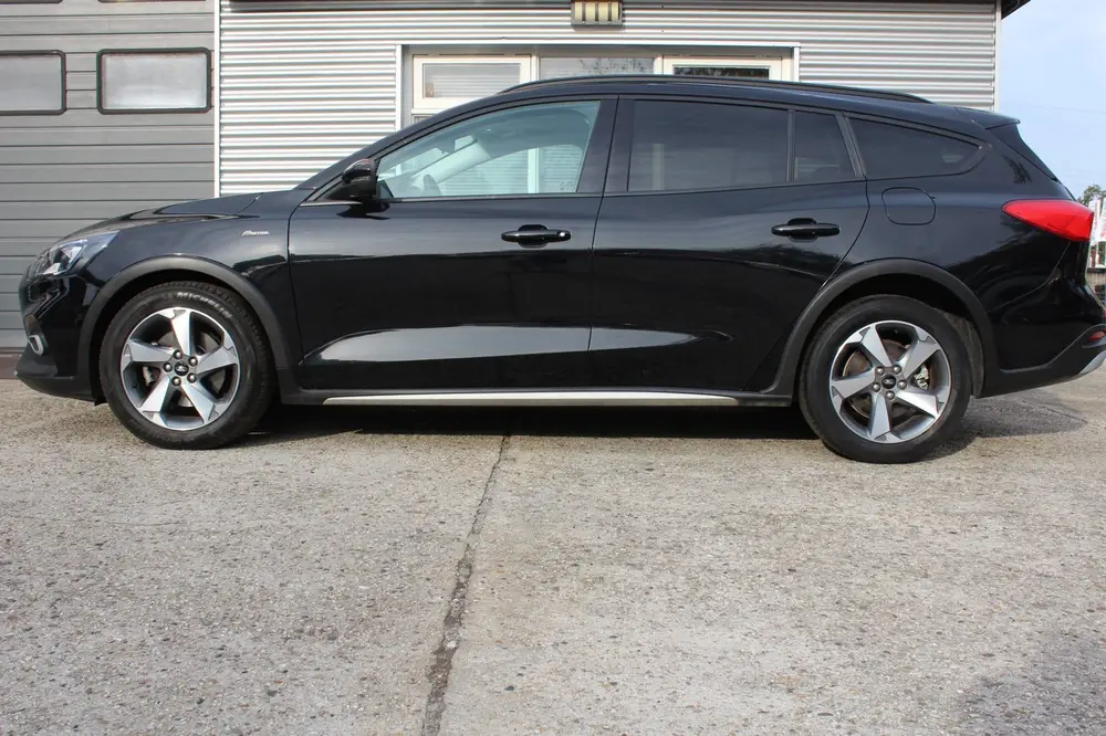 Ford Focus 1.0 EcoBoost Titanium X Business 5-deurs A uit 2020, foto 3