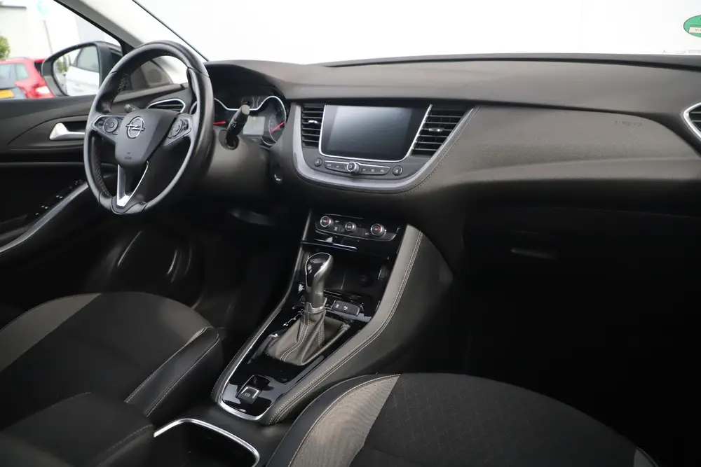 Opel Grandland X 1.2 Turbo Business Executive 131PK Automaa uit 2019, foto 15