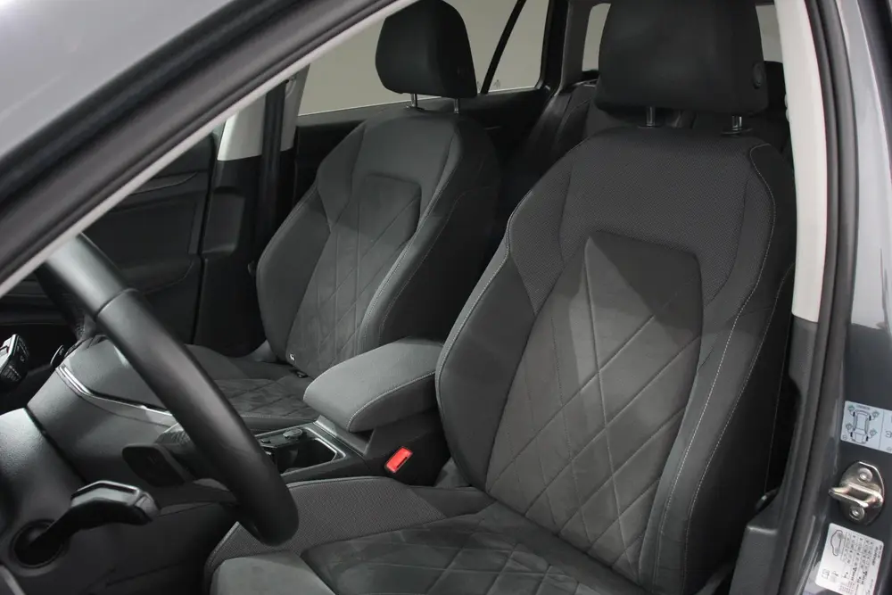 Volkswagen Golf 1.5 TSI 162 pk Variant Style DSG Navigatie C uit 2021, foto 10