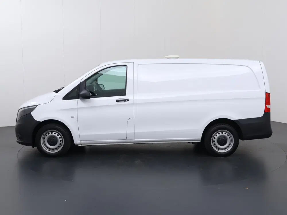 Mercedes-Benz Vito 114 CDI uit 2023, foto 5