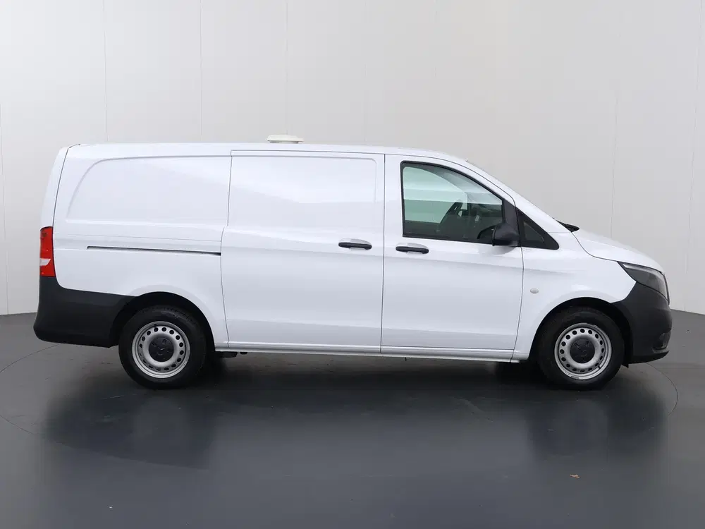 Mercedes-Benz Vito 114 CDI uit 2023, foto 6
