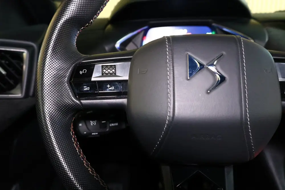 DS Automobiles 3 Crossback DS Ds 3 Crossback E-Tense PERFORMANCE AVM VIRTUAL NAVI HEADU uit 2020, foto 19