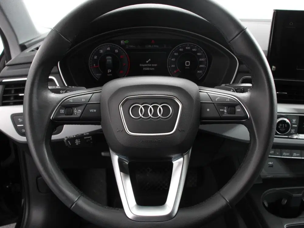 Audi A4 40 TFSI 205pk Automaat S Line Plus Navigat uit 2023, foto 18