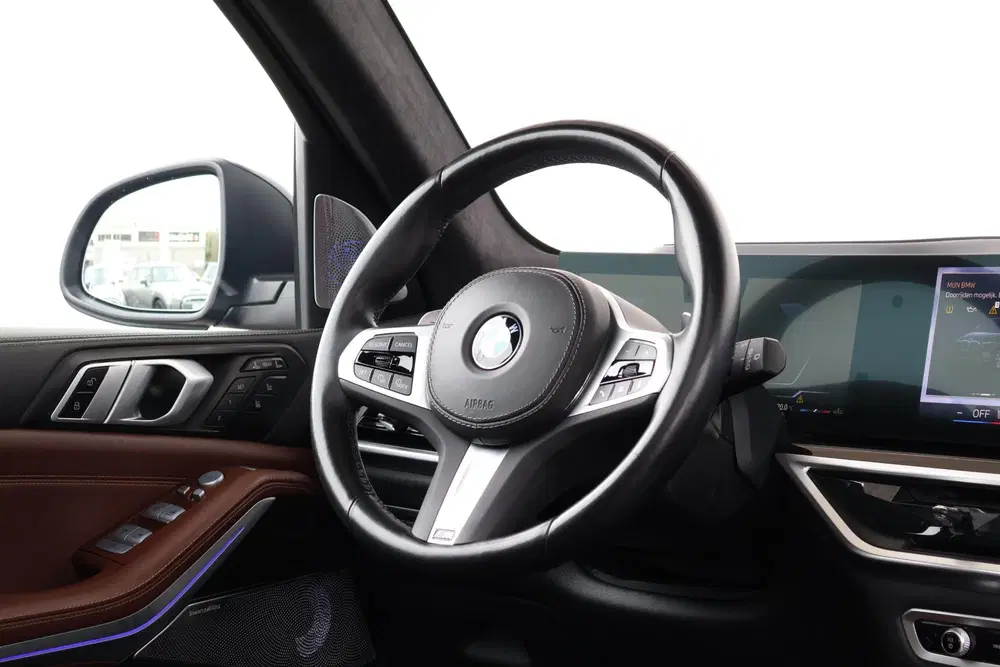 BMW X7 xDrive40i uit 2023, foto 11