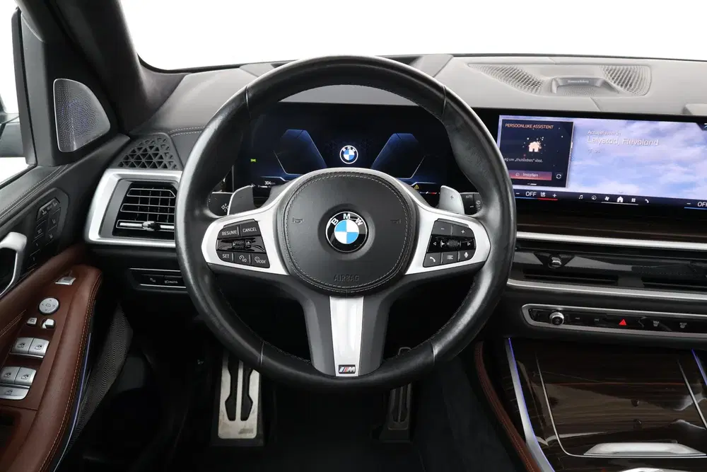 BMW X7 xDrive40i uit 2023, foto 17