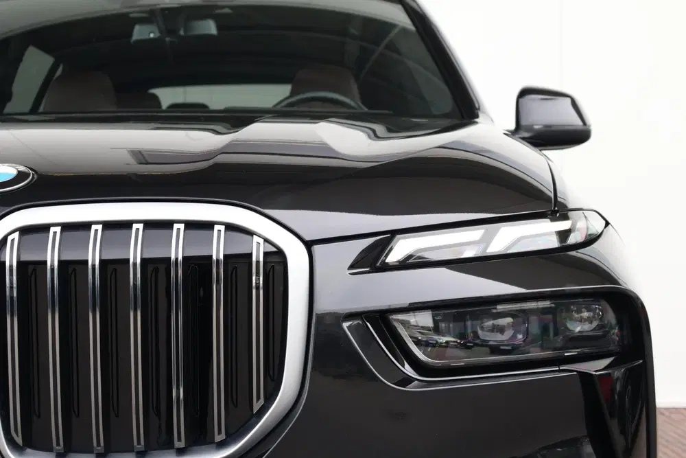 BMW X7 xDrive40i uit 2023, foto 3