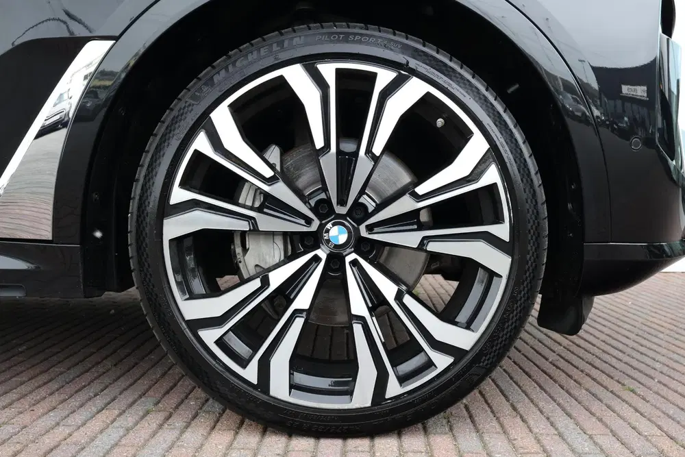 BMW X7 xDrive40i uit 2023, foto 6