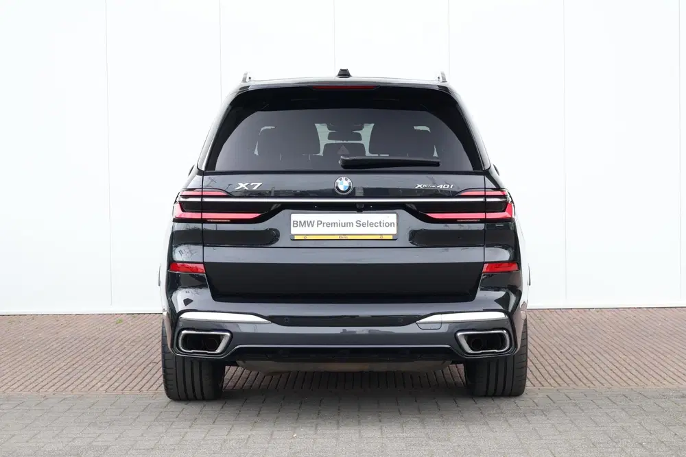 BMW X7 xDrive40i uit 2023, foto 8