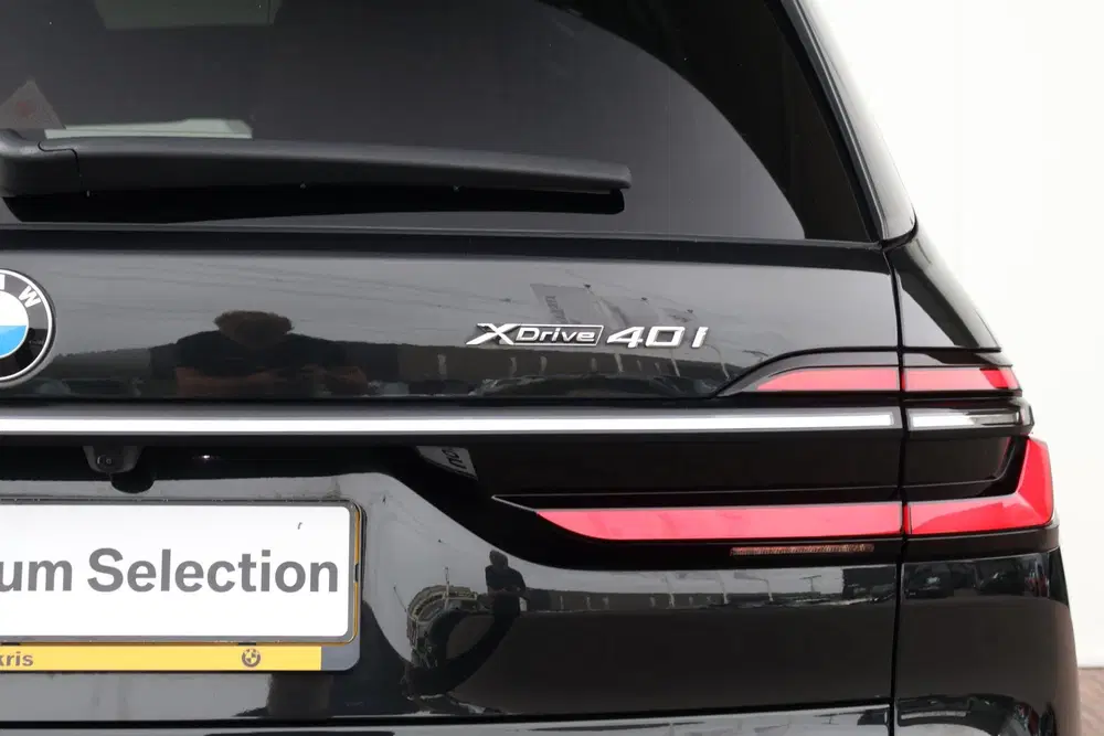 BMW X7 xDrive40i uit 2023, foto 9