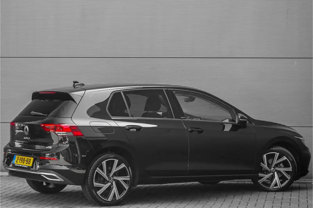 Volkswagen Golf 1.5 eTSI Move Style Pack ACC Camera 18" uit 2023, foto 13