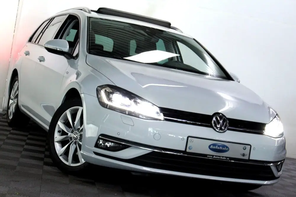 Volkswagen Golf Variant 1.5 TSI DSG Highline PANO VIRTUAL CA uit 2019, foto 10