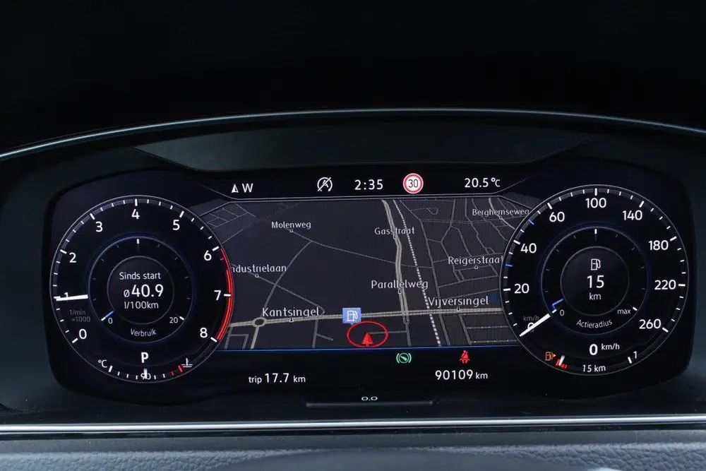 Volkswagen Golf Variant 1.5 TSI DSG Highline PANO VIRTUAL CA uit 2019, foto 14