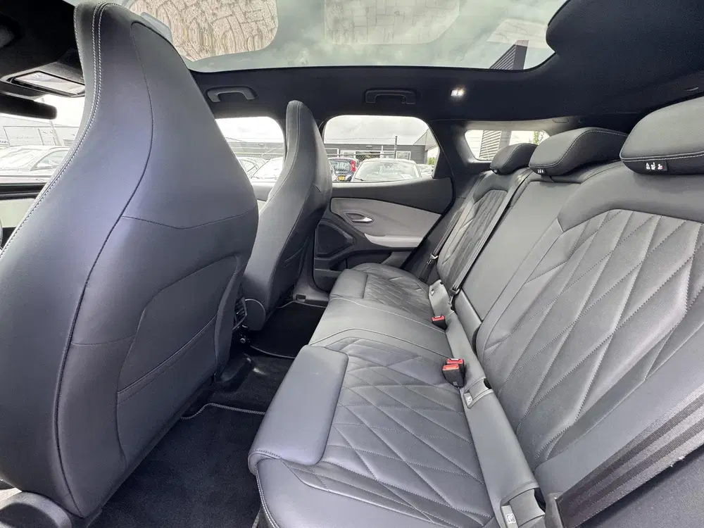 Ford Explorer Premium Extended Range RWD 77 kWh 286pk uit 2025, foto 13