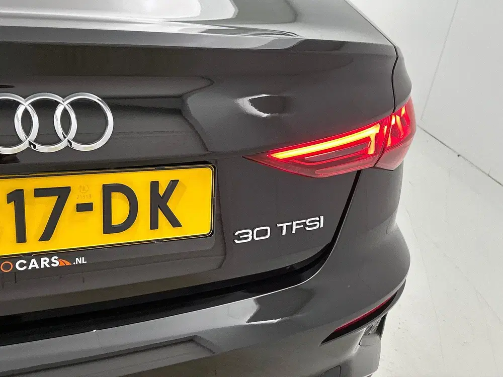 Audi A3 30 TFSI S edition DEMO Navigatie Apple C uit 2023, foto 15