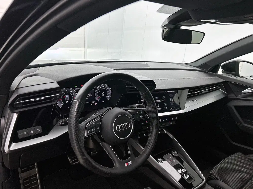 Audi A3 30 TFSI S edition DEMO Navigatie Apple C uit 2023, foto 18