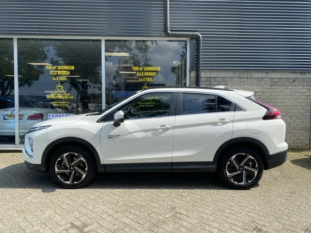 Mitsubishi Eclipse Cross 2.4 PHEV Prestige uit 2022, foto 12