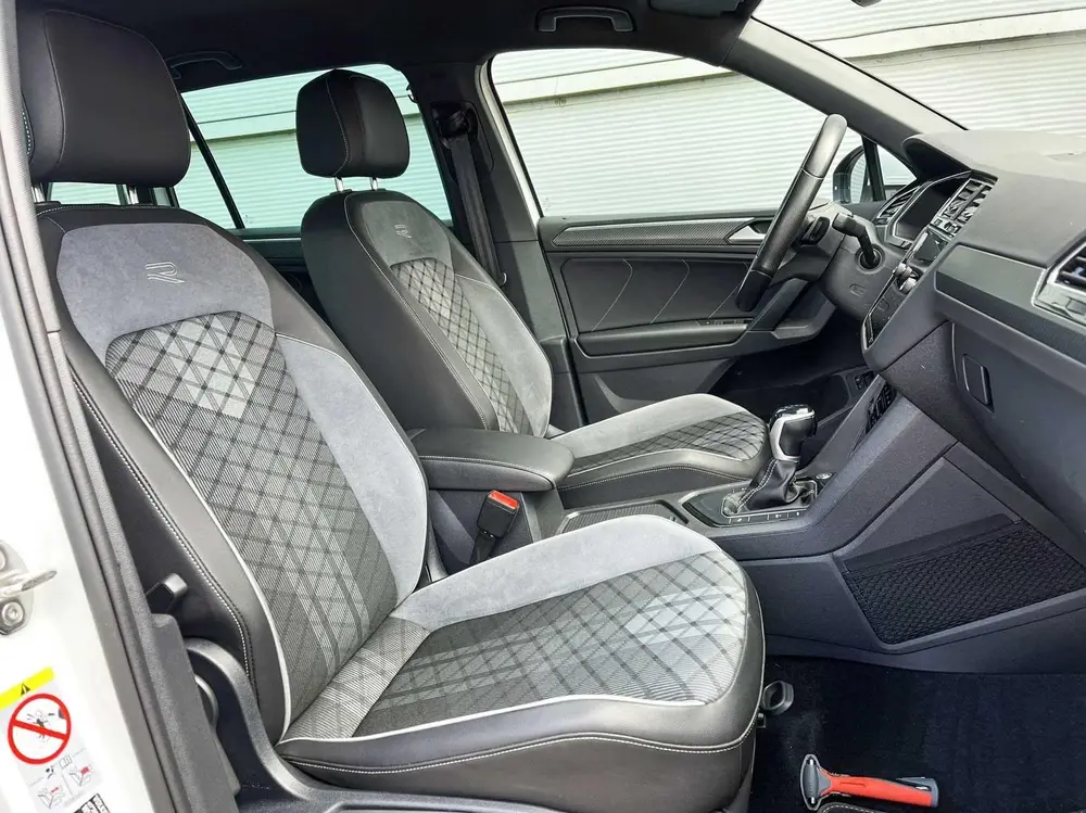 Volkswagen Tiguan 1.4 TSI eHybrid 245pk DSG R-Line Business uit 2023, foto 18