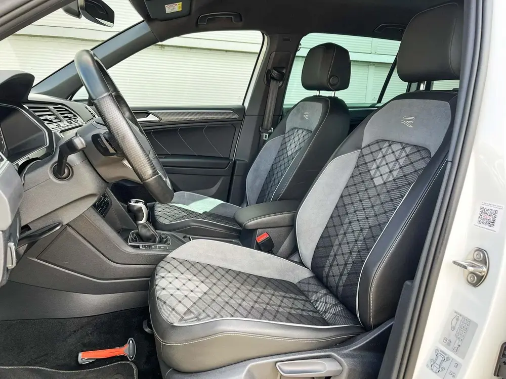 Volkswagen Tiguan 1.4 TSI eHybrid 245pk DSG R-Line Business uit 2023, foto 4