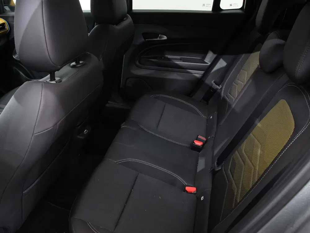 Jeep Avenger Summit 54 kWh SOH 96 uit 2024, foto 12