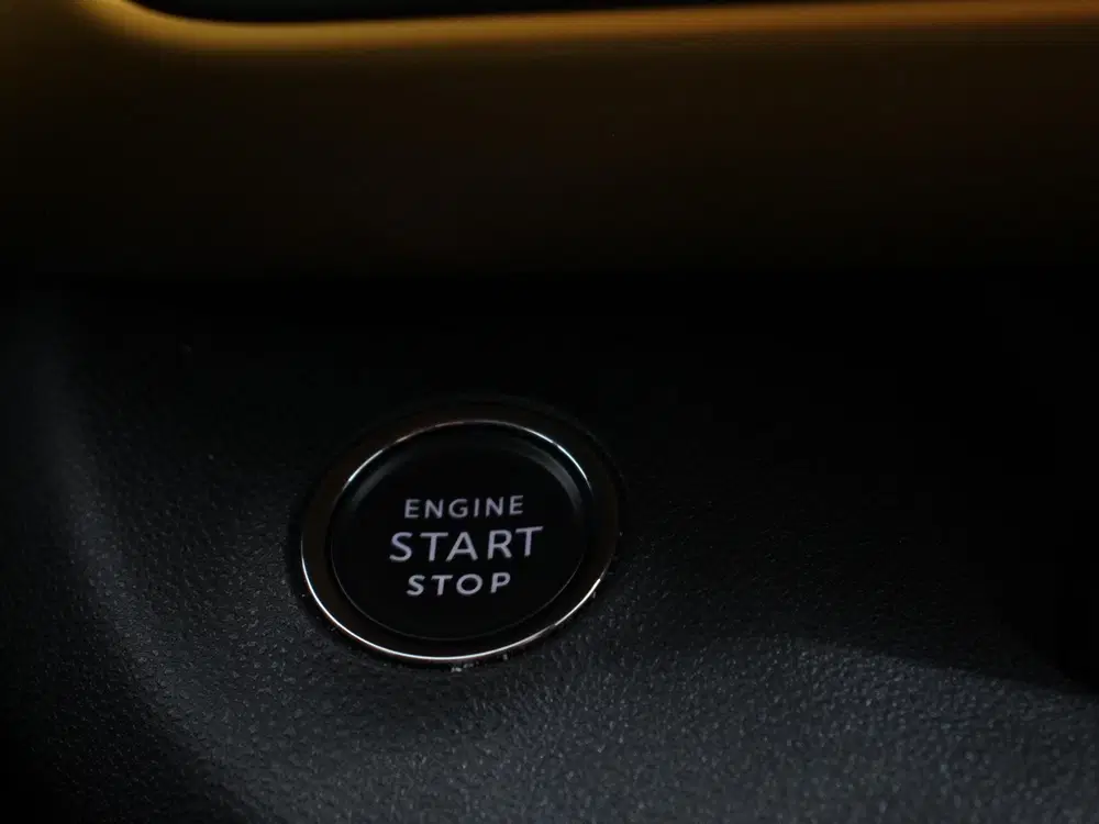 Jeep Avenger Summit 54 kWh SOH 96 uit 2024, foto 19