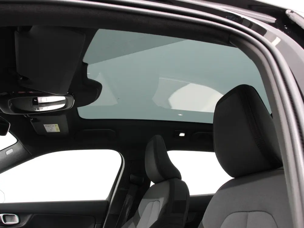 Polestar 2 Standard Range Single Motor 69 kWh DEMO 36 uit 2024, foto 2