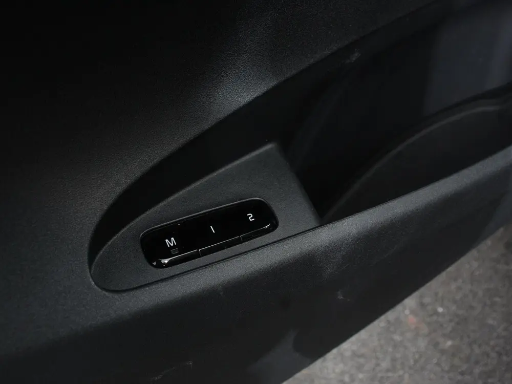 Polestar 2 Standard Range Single Motor 69 kWh DEMO 36 uit 2024, foto 20