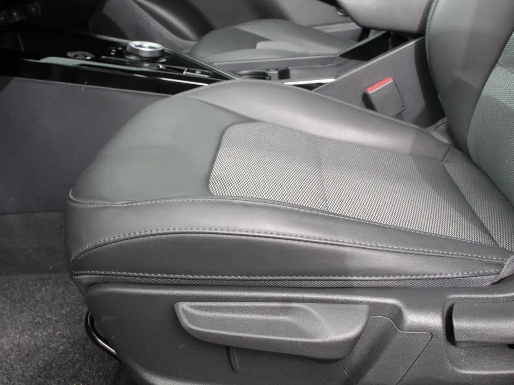 Kia Niro 1.6 GDi Hybrid DynamicLine DEMO Navigatie uit 2024, foto 8