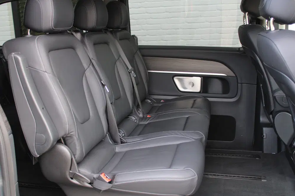 Mercedes-Benz EQV 300 L3 uit 2024, foto 7
