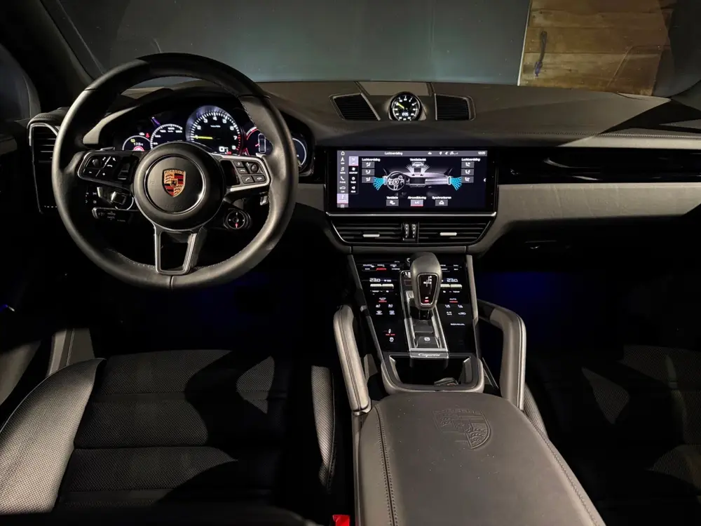 Porsche Cayenne 3.0 E-Hybrid l Bomvol l PDLS l Sport Chrono uit 2020, foto 10