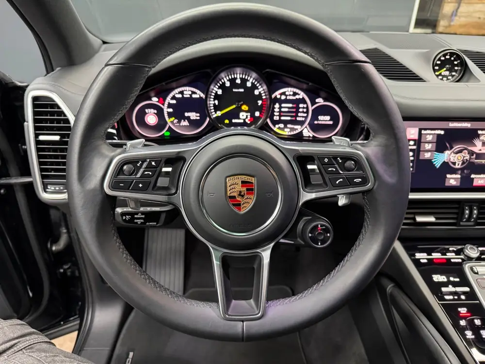 Porsche Cayenne 3.0 E-Hybrid l Bomvol l PDLS l Sport Chrono uit 2020, foto 18