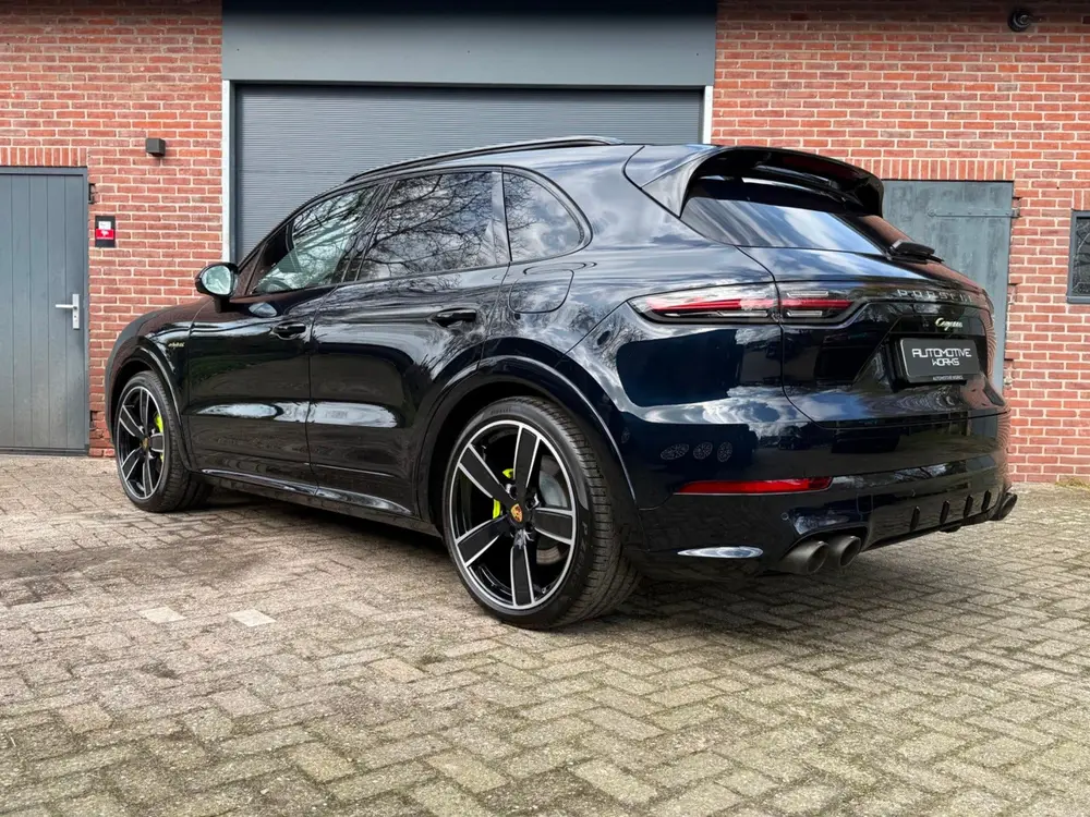 Porsche Cayenne 3.0 E-Hybrid l Bomvol l PDLS l Sport Chrono uit 2020, foto 5