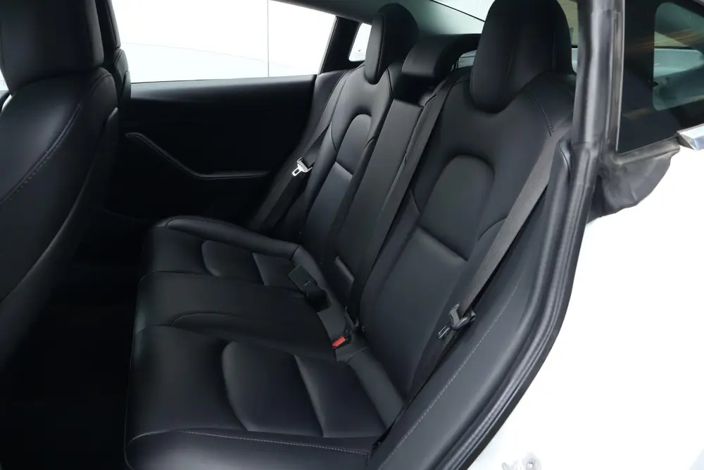 Tesla Model 3 Performance AWD 75 kWh / SoH 87,6% / Panoramad uit 2019, foto 15