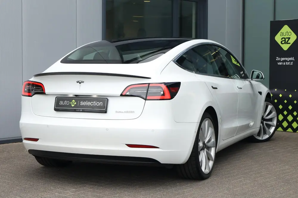 Tesla Model 3 Performance AWD 75 kWh / SoH 87,6% / Panoramad uit 2019, foto 2